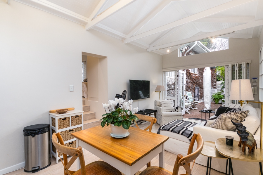 To Let 2 Bedroom Property for Rent in Claremont Upper Western Cape
